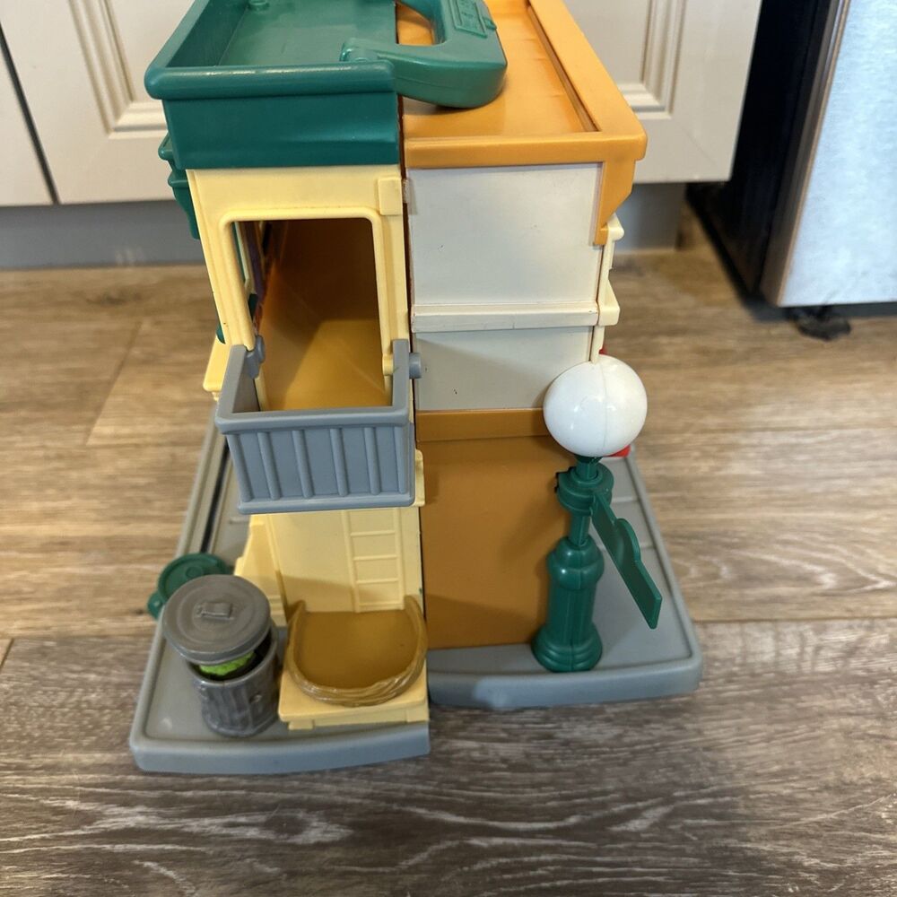 2010 Hasbro Sesame Street Hooper's Store 123 Apartment Building Playset Only - Picture 6 of 13